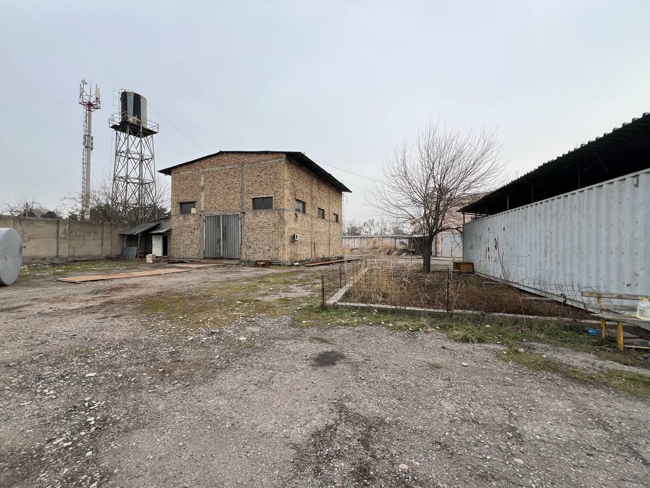 Продажа коммерческого помещения в oblast-yukorichirchiq районе, 800 м² — oblast-yukorichirchiq, фотография 4