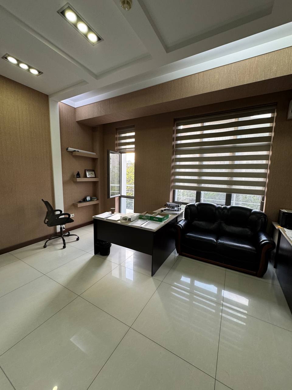 Аренда коммерческого помещения в mirabad районе, 2 200 м² — Нукус, фотография 5