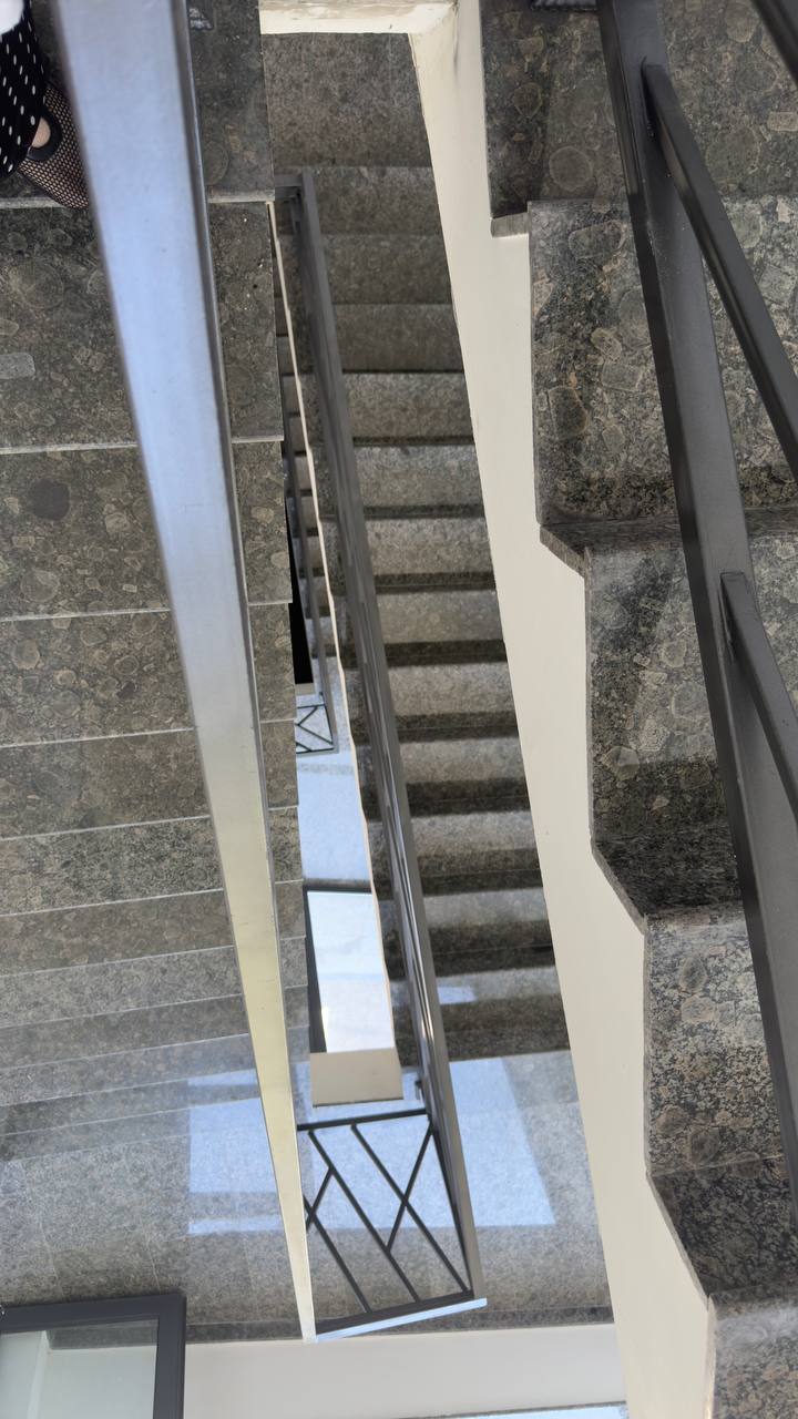 Аренда коммерческого помещения в almazar районе, 1 000 м² — Сафийская, фотография 2