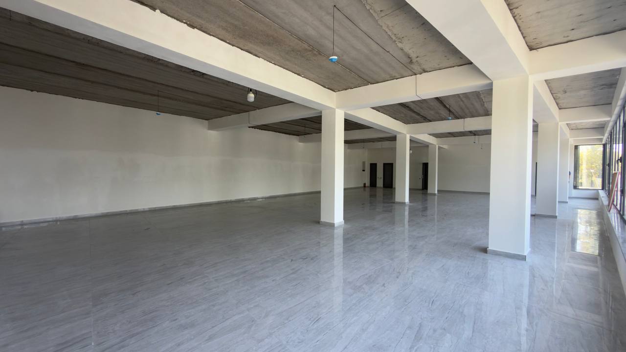 Аренда коммерческого помещения в almazar районе, 1 000 м² — Сафийская, фотография 4