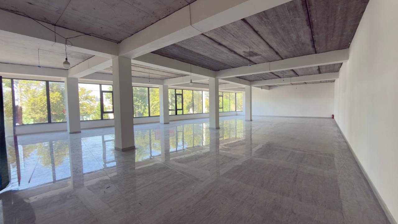 Аренда коммерческого помещения в almazar районе, 1 000 м² — Сафийская, фотография 5