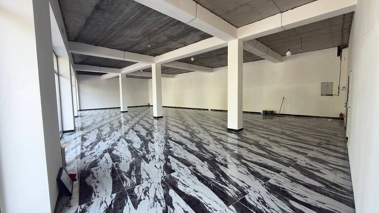 Аренда коммерческого помещения в almazar районе, 1 000 м² — Сафийская — Ташкент, almazar