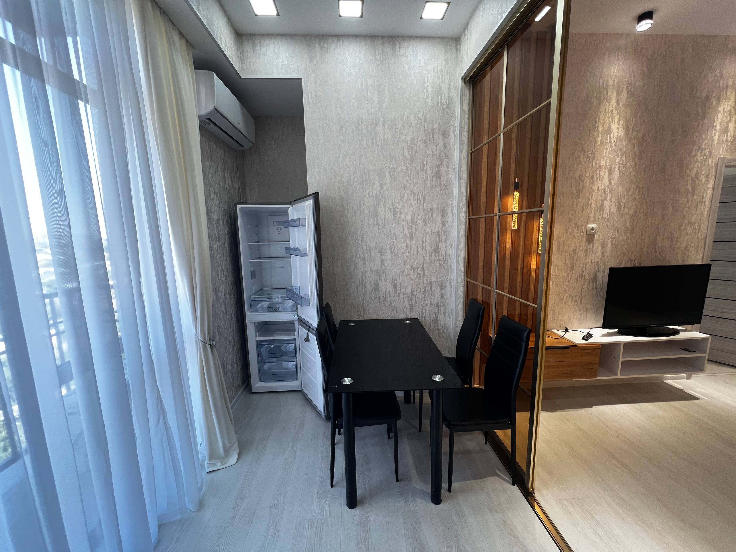 Продажа 3-комнатной квартиры в mirzo-ulugbek районе, 61 м² — метро Буюк Ипак Йули, фотография 3
