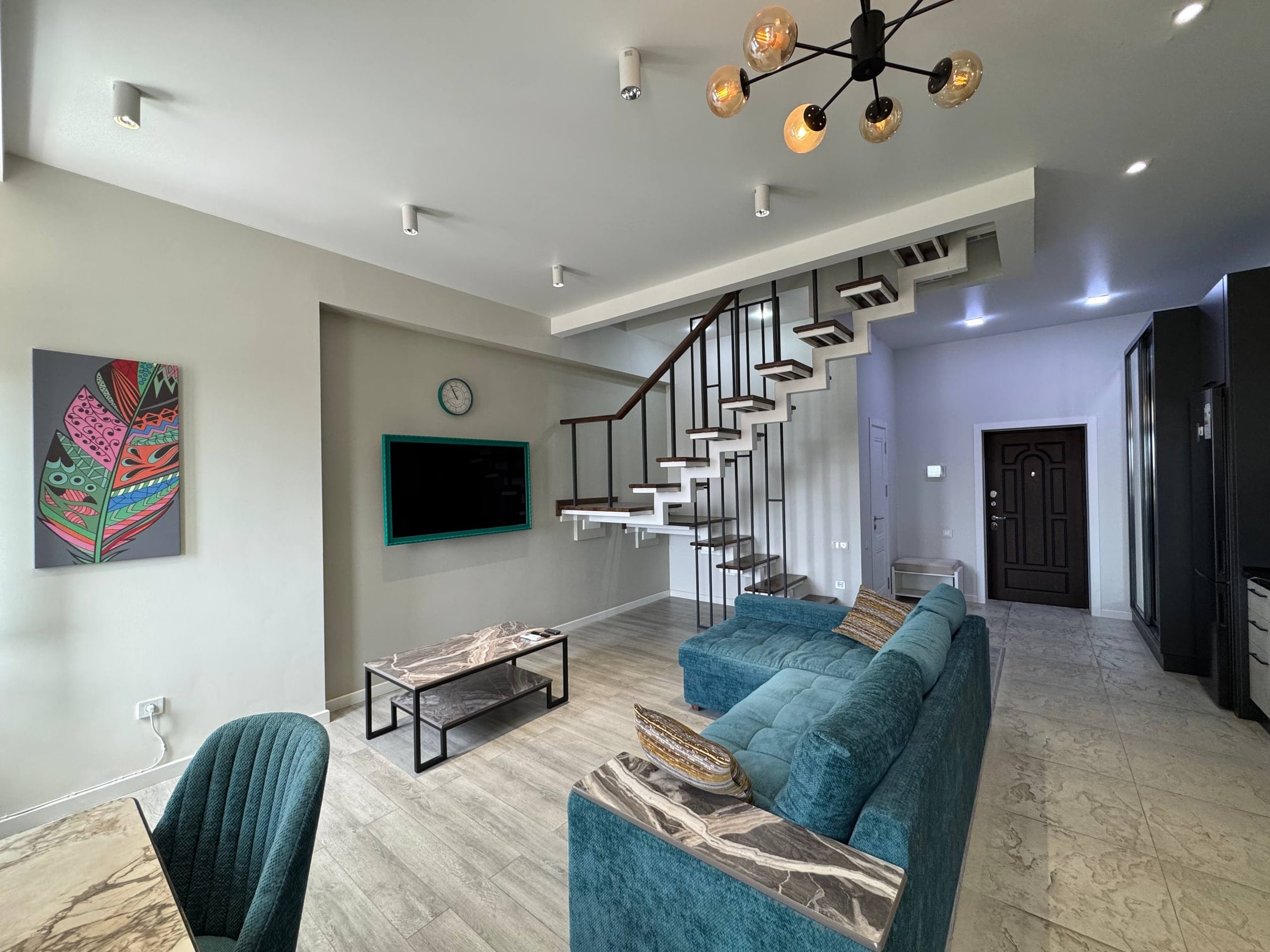 Продажа 2-комнатной квартиры в Юнусабадском районе, 80 м² — Алайский рынок, ЖК Poytaxt Gavhari, фотография 2