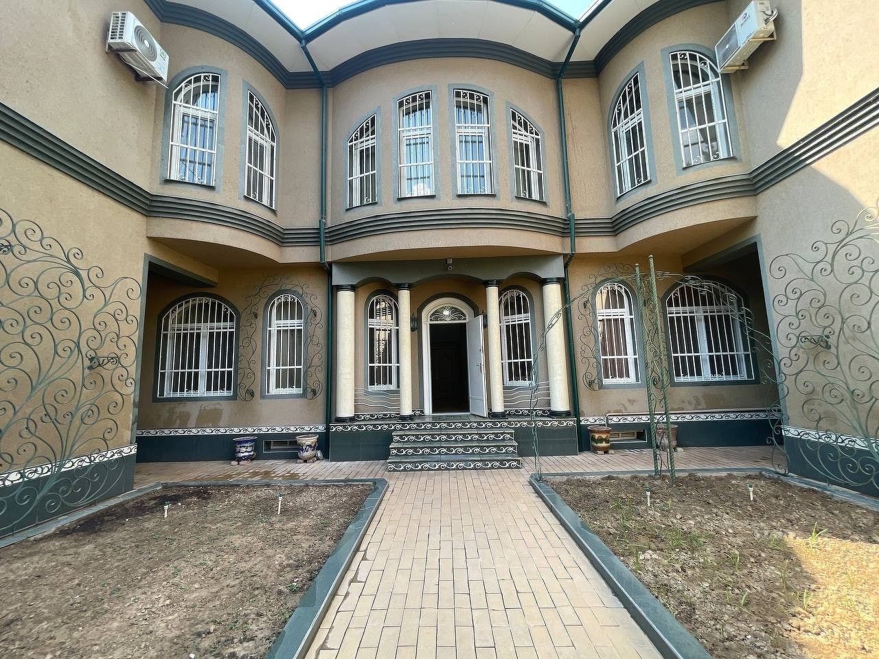 Продажа дома в Яккасарайском районе, 350 м² — гостиница Россия, фотография 2
