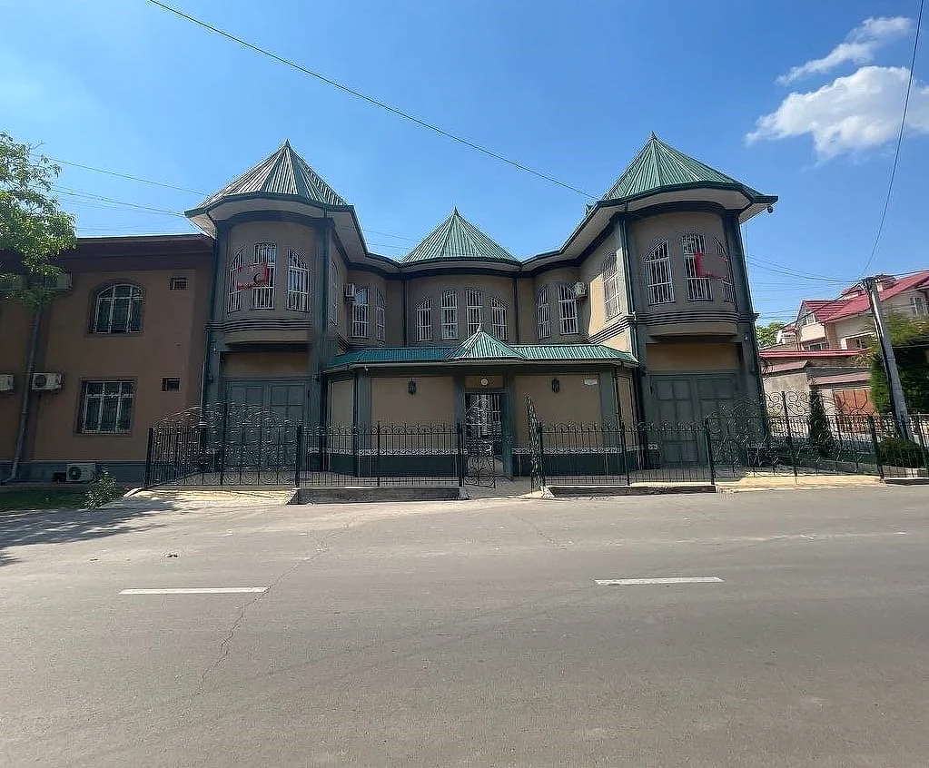 Продажа дома в Яккасарайском районе, 350 м² — гостиница Россия — Ташкент, yakkasaray