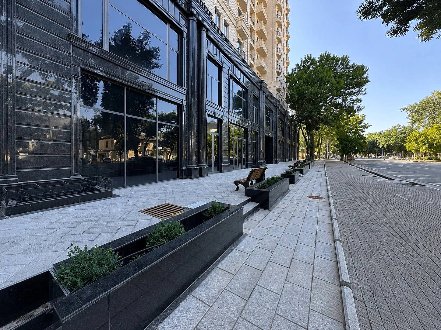 Аренда коммерческого помещения в Яккасарайском районе, 800 м² — Глинка — Ташкент, yakkasaray