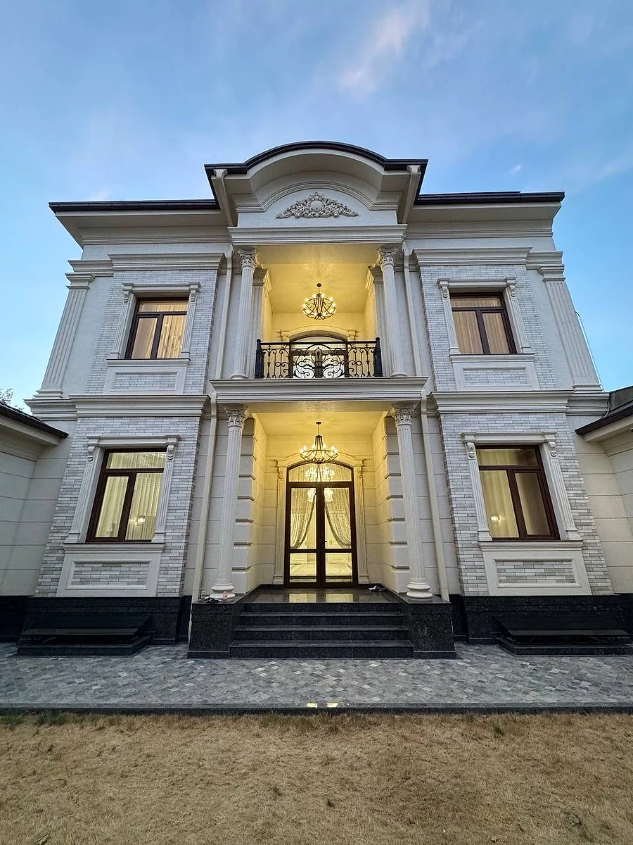 Продажа дома в Мирзо-Улугбекском районе, 500 м² — Ресторан sarbona — Ташкент, mirzo-ulugbek