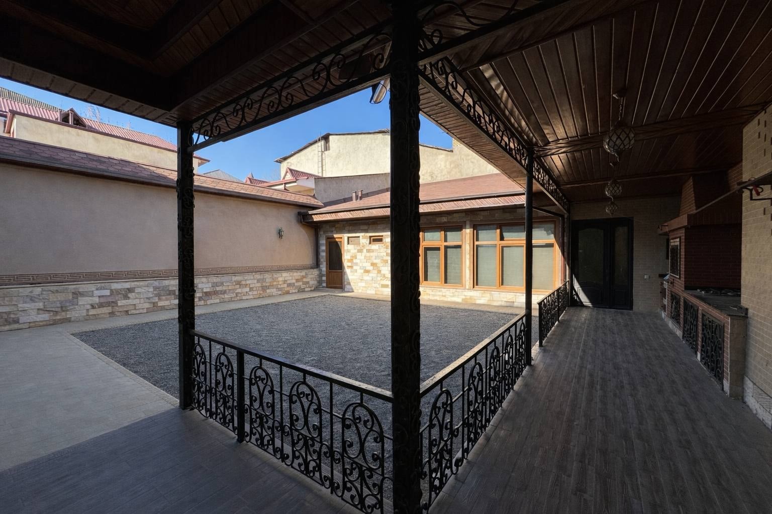 Продажа дома в Яккасарайском районе, 304 м² — гостиница Россия, фотография 2